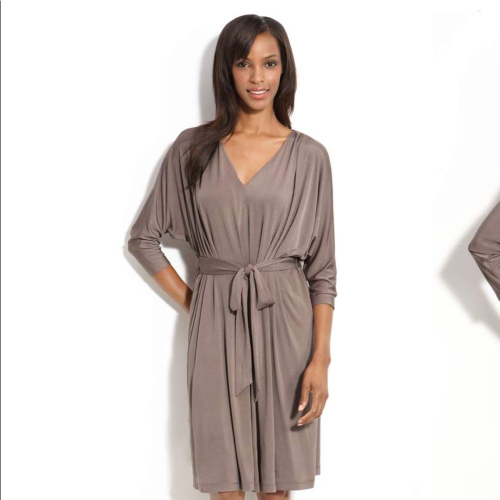 FLIRTY & FEMININE TIE WAIST DRESS👗